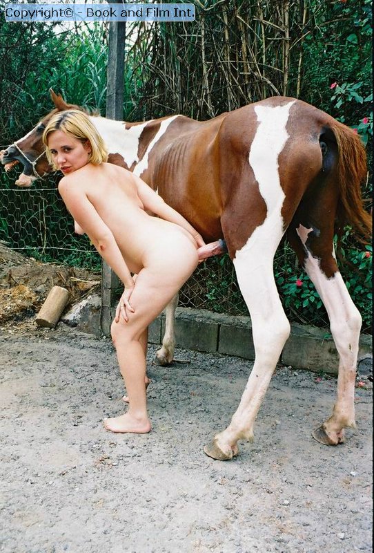 Порно Фото Девушек С Лошадями