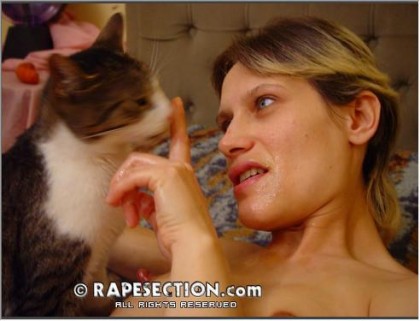 Извращенка сношается с нежной кошечкой zoo porn photo кунилингус