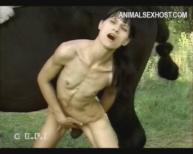 Zoo porn photo -смотрите классные фотки секс с животными и скачивайте онлайн