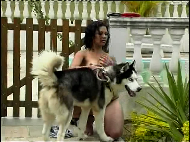 Подборка зоо порно фото - женщины трахаются с животными №9